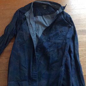 Roots camo boyfriend jean shirt